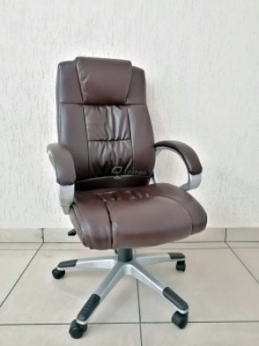 Кресло Barneo K-6 для руководителя (коричневая экокожа) в Заречном - zarechnyy.mebel-74.com | фото