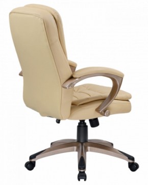 Офисное кресло для руководителей DOBRIN DONALD LMR-106B бежевый в Заречном - zarechnyy.mebel-74.com | фото